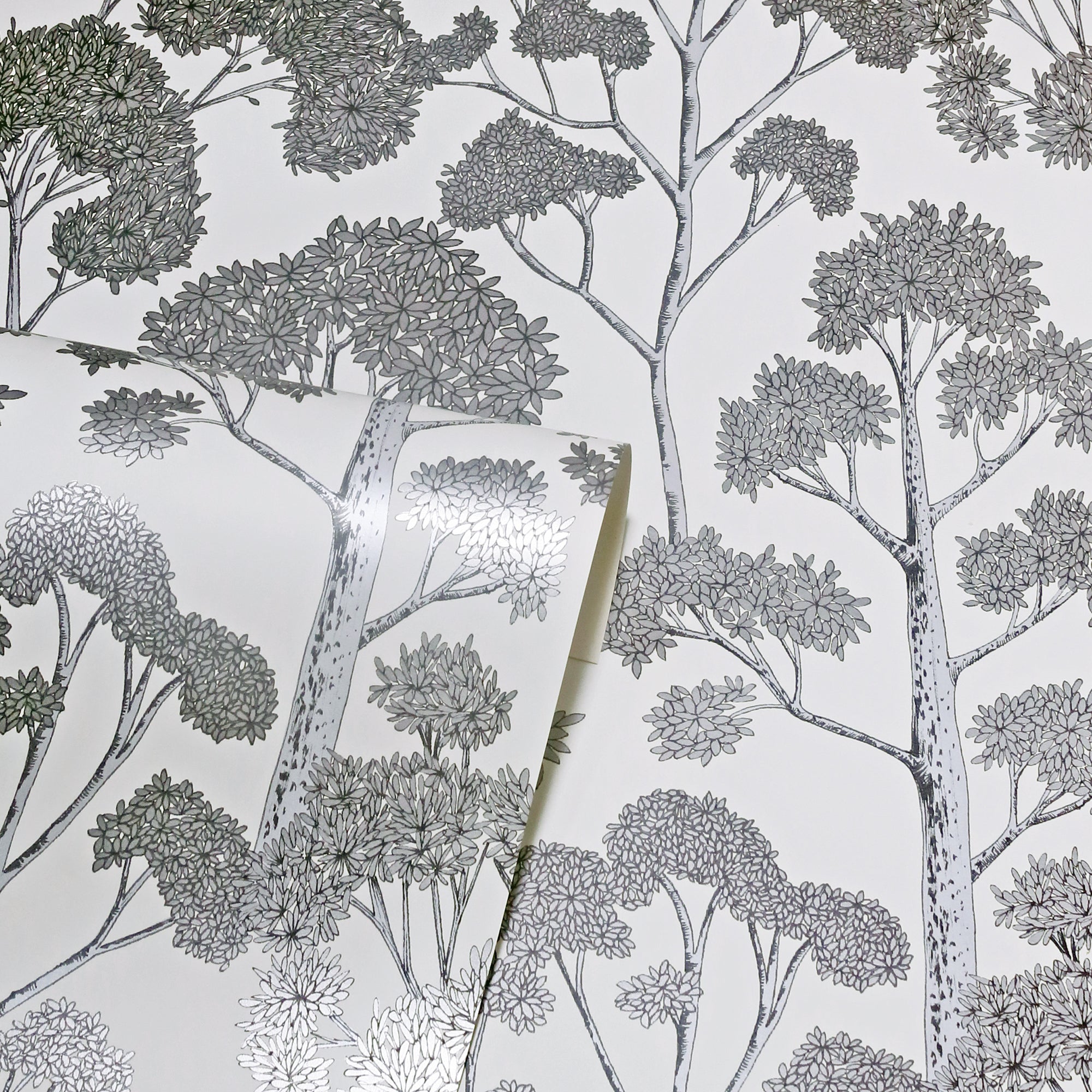 Delamere White Silver Wallpaper