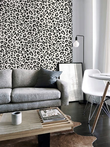 Sequin Leopard Mono Wallpaper